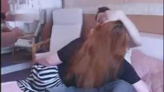 Valge karvane emane saab läbistavad