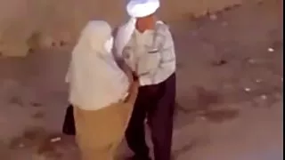 Mees fondles tüdruku tuss koos vilgas keel