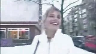Hottie fucks tööl, et saada auhind