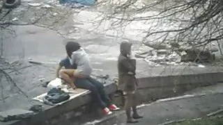 Armas Koolitüdruk alistus kogenud mees