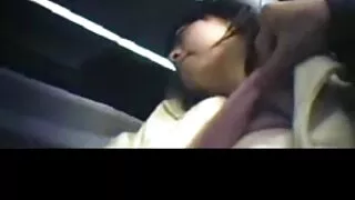 Noor tüdruk fucks lähedal kuradi masin