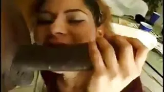 Mees oma kontoris ardently fucks armas tüdruk
